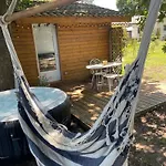 En Pays Basque Les Chenes Avec Jacuzzi Шале *