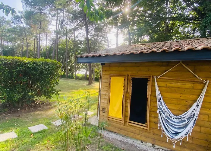 En Pays Basque Les Chenes Avec Jacuzzi